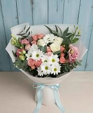 Букет цветов из:  Розы, Лизиантусы и Хризантемы в Зетеречный