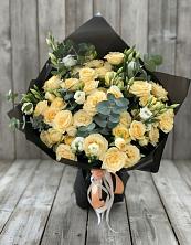 Букет цветов из:  Розы и Лизиантусы в Зетеречный