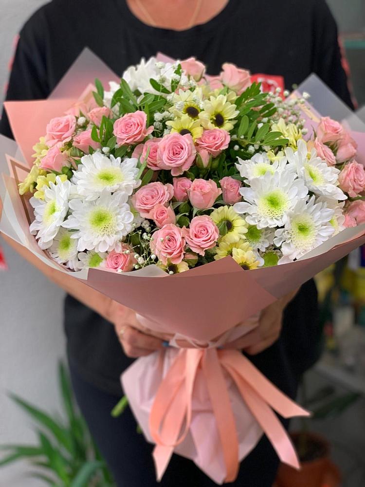 Букет цветов из: Розы и Хризантемы в Зетеречный