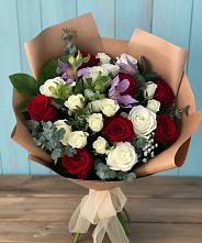 Букет цветов из:  Розы и Альстромерии в Зетеречный