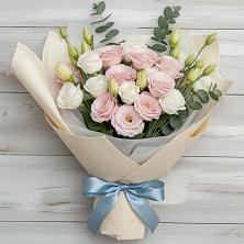 Букет цветов из:  Лизиантусы в Зетеречный