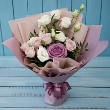 Букет цветов из:  Розы и Лизиантусы в Зетеречный