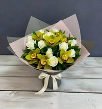 Букет цветов из:  Орхидеи и Розы в Зетеречный