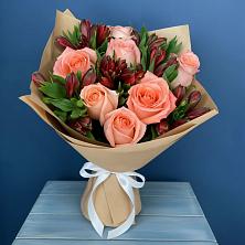 Букет цветов из:  Розы и Альстромерии в Зетеречный