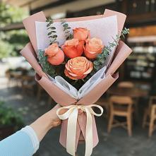 Букет цветов из:  Розы в Зетеречный