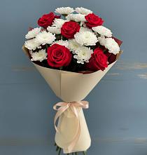 Букет цветов из:  Розы и Хризантемы в Зетеречный
