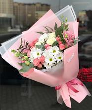 Букет цветов из:  Розы, Лизиантусы и Хризантемы в Зетеречный