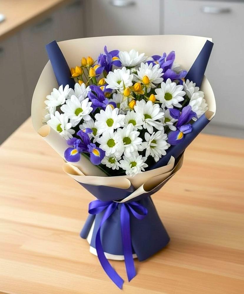 Букет цветов из: Розы, Ирисы и Хризантемы в Зетеречный