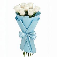 Букет 7 белых роз Проуд в Зетеречный