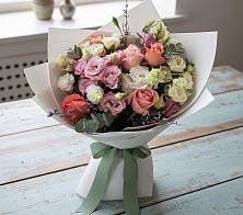 Букет цветов из:  Розы, Лизиантусы и Гвоздики в Зетеречный