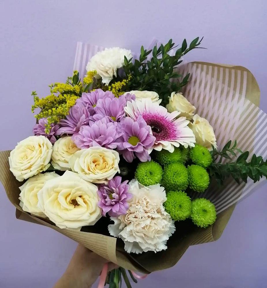 Букет цветов из: Хризантемы, Розы, Гвоздики и Герберы в Зетеречный