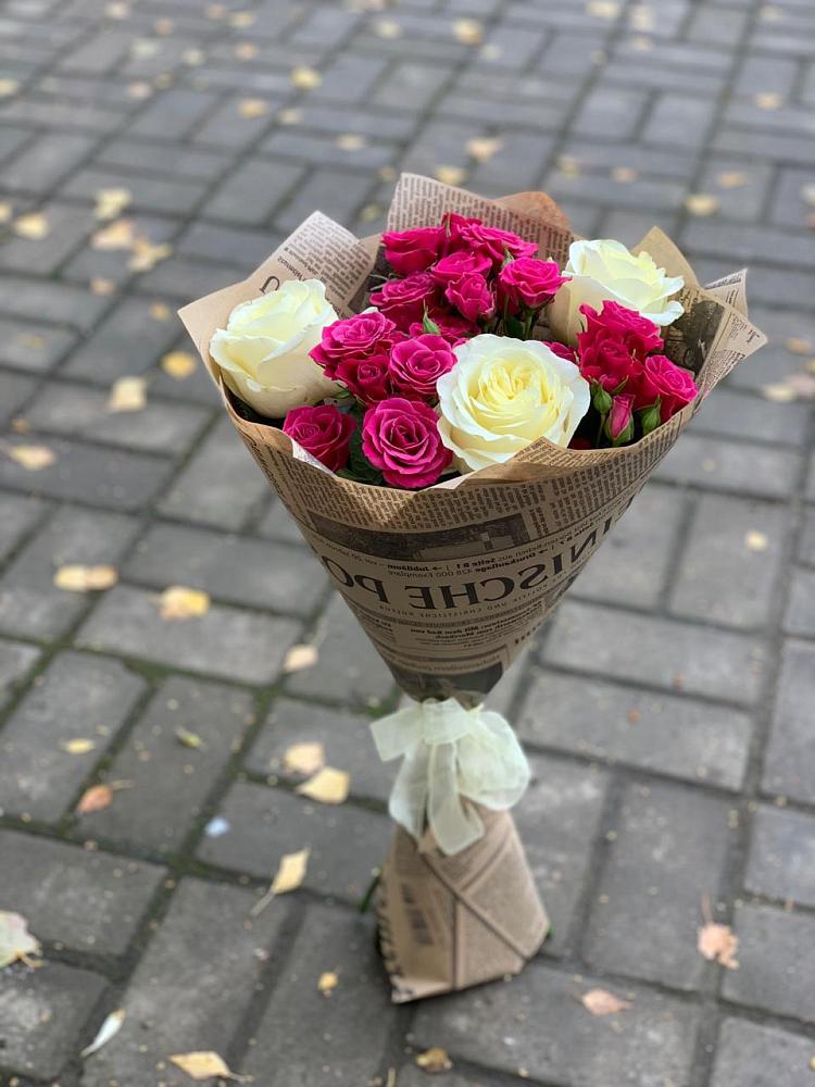 Букет цветов из: Розы в Зетеречный