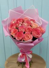 Букет 15 Розовых роз Равель в Зетеречный