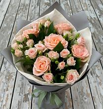 Букет цветов из:  Розы в Зетеречный