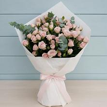 Букет цветов из:  Розы в Зетеречный