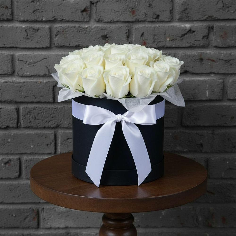 Цветочная композиция из Розы в шляпной коробке в Зетеречный