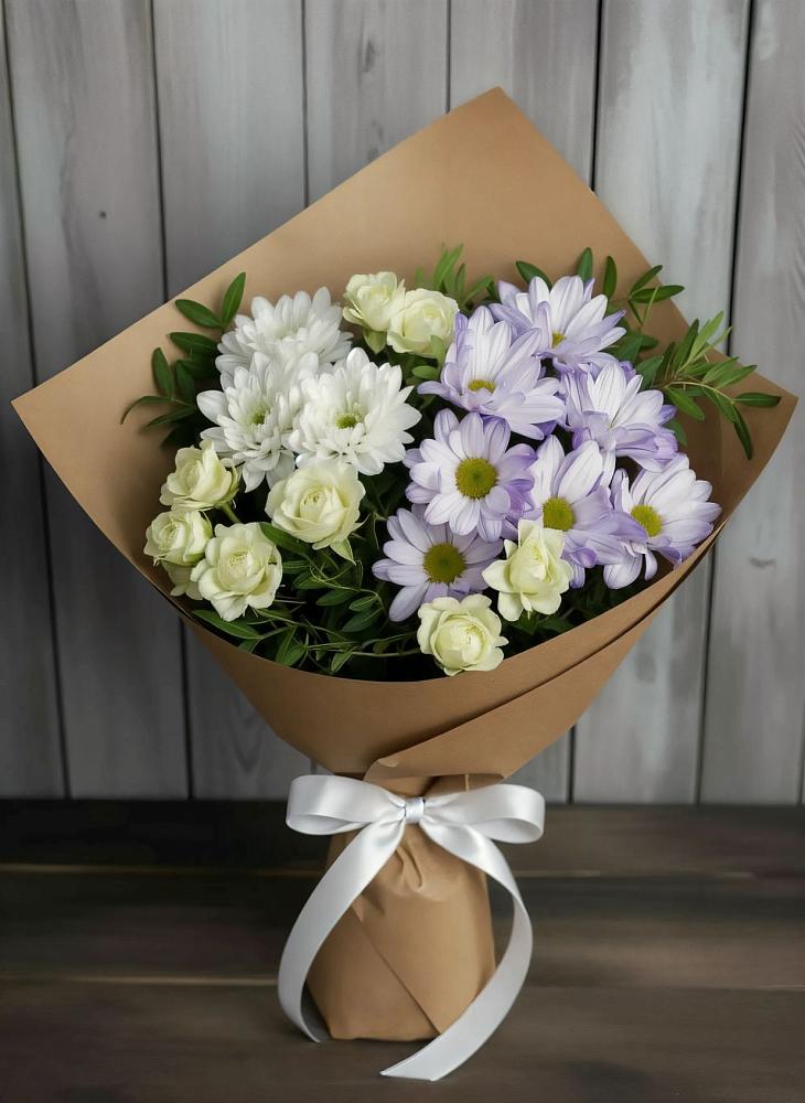 Букет цветов из: Хризантемы и Розы в Зетеречный